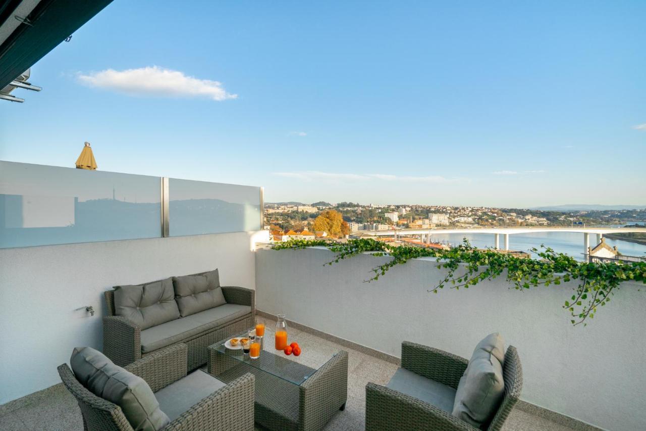 Whome Riverside View Premium Apartment W/ Ac & Terrace Porto Dış mekan fotoğraf