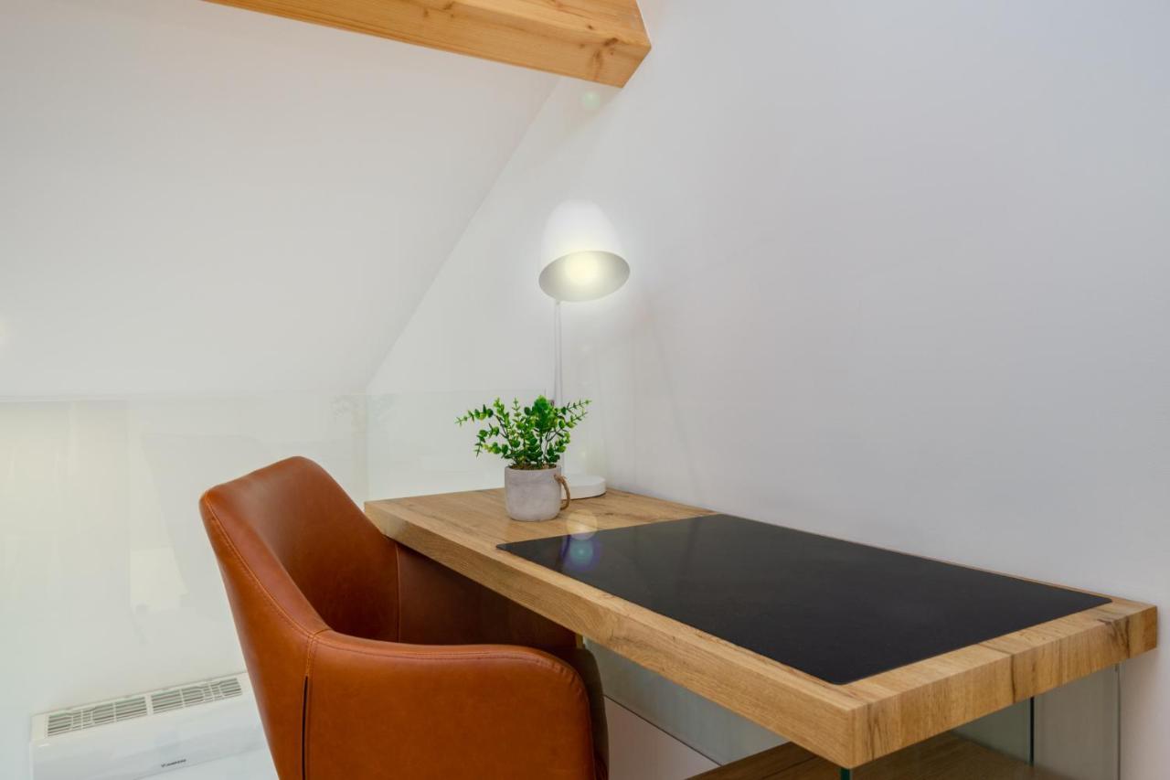 Whome Riverside View Premium Apartment W/ Ac & Terrace Porto Dış mekan fotoğraf